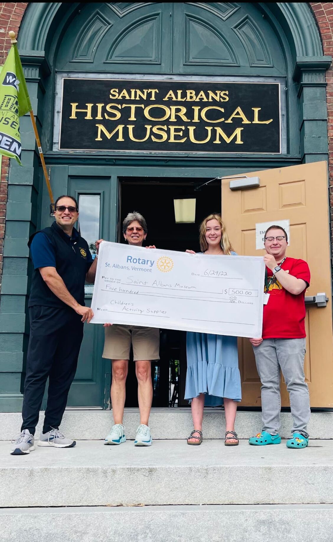 Rotary gift to Saint Albans Museum